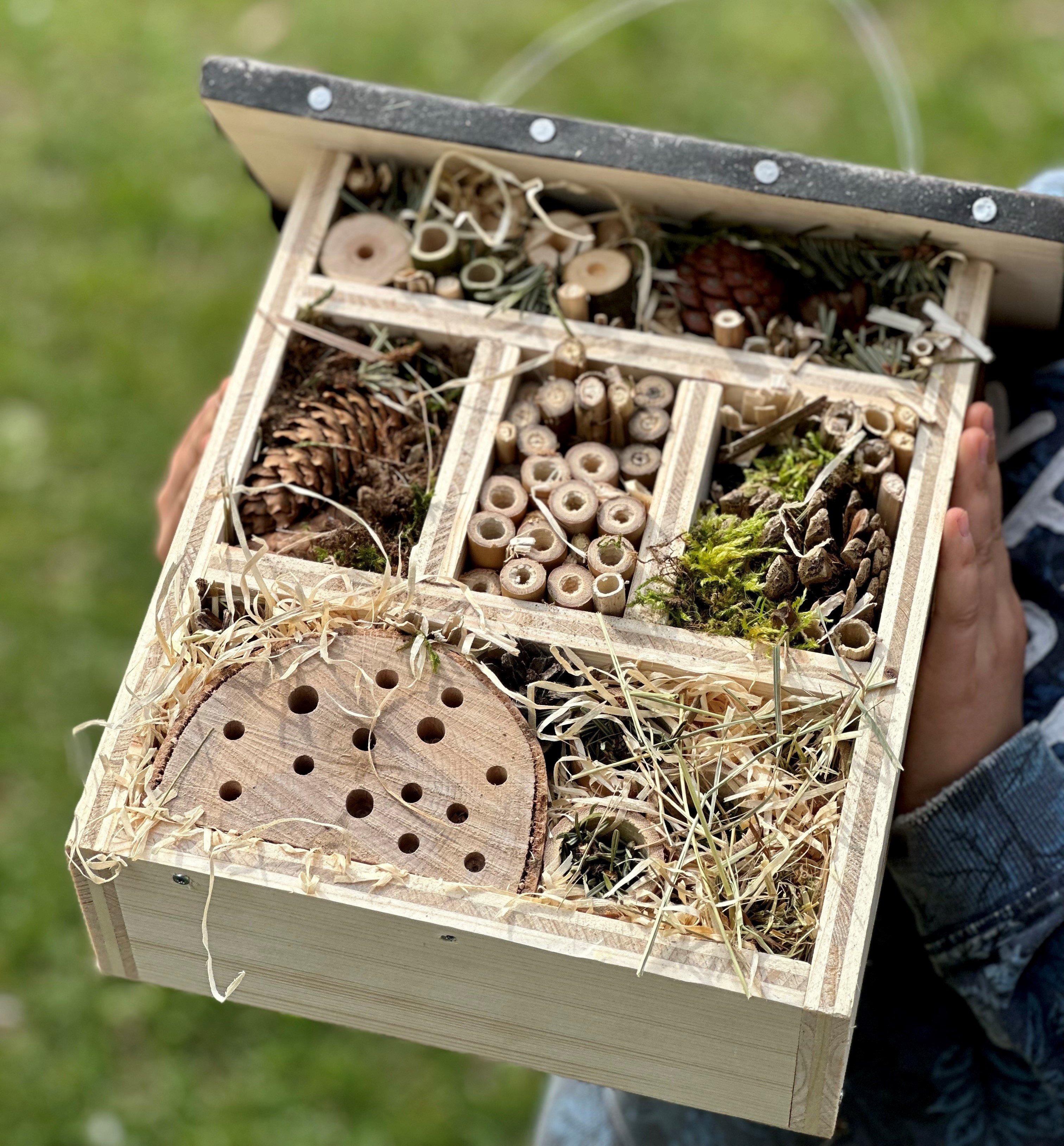 Insektenhotel selbstgebaut